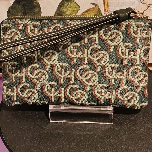Coach Leather Corner Zip Wristlet